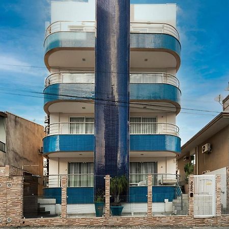 Residencial Edite No Centro De Bombinha Bombinhas Esterno foto